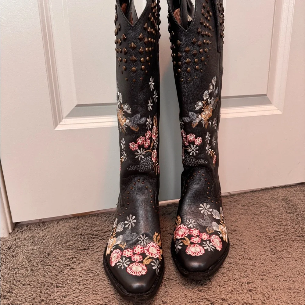 Dingo Women's Poppy Graphite Floral Embroidered Studded Snip Toe Cowboy Boots - Picture 3 of 8